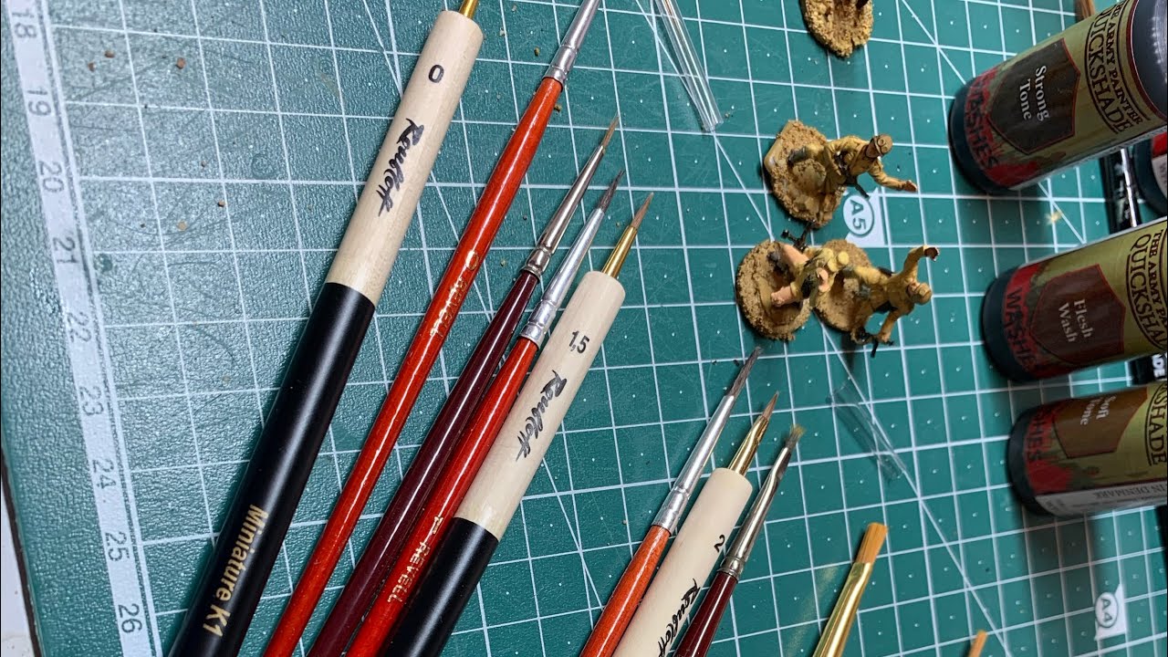 Painting 1/72 with Roubloff Fine Art Brush Set Miniature 2