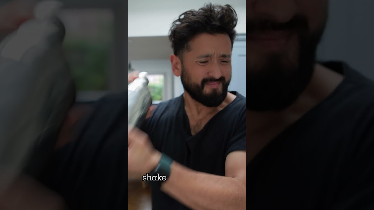 Make a Gin Sour Without Any Eggs Using This Secret!