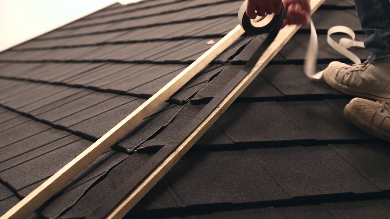 Fixing / Installing Lightweight Roofing: Hip Installation (Shingle)