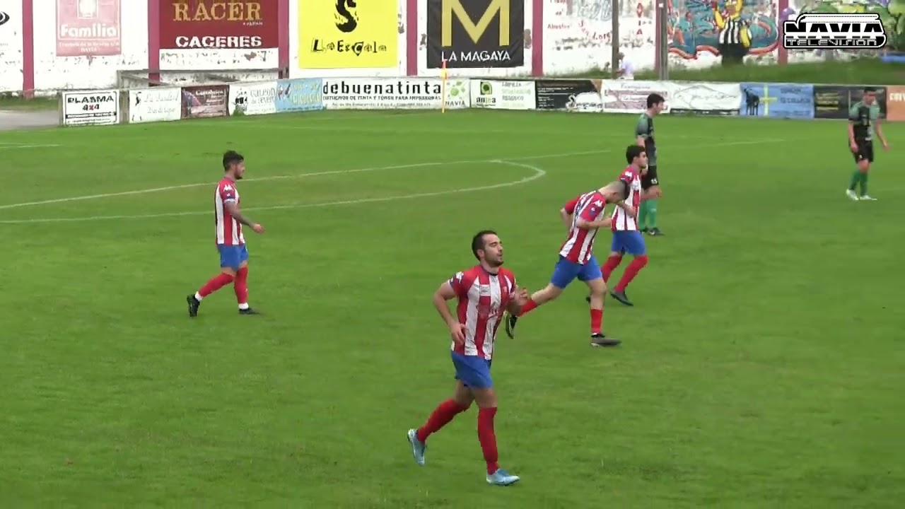 FUTBOL:  NAVIA   BARCIA