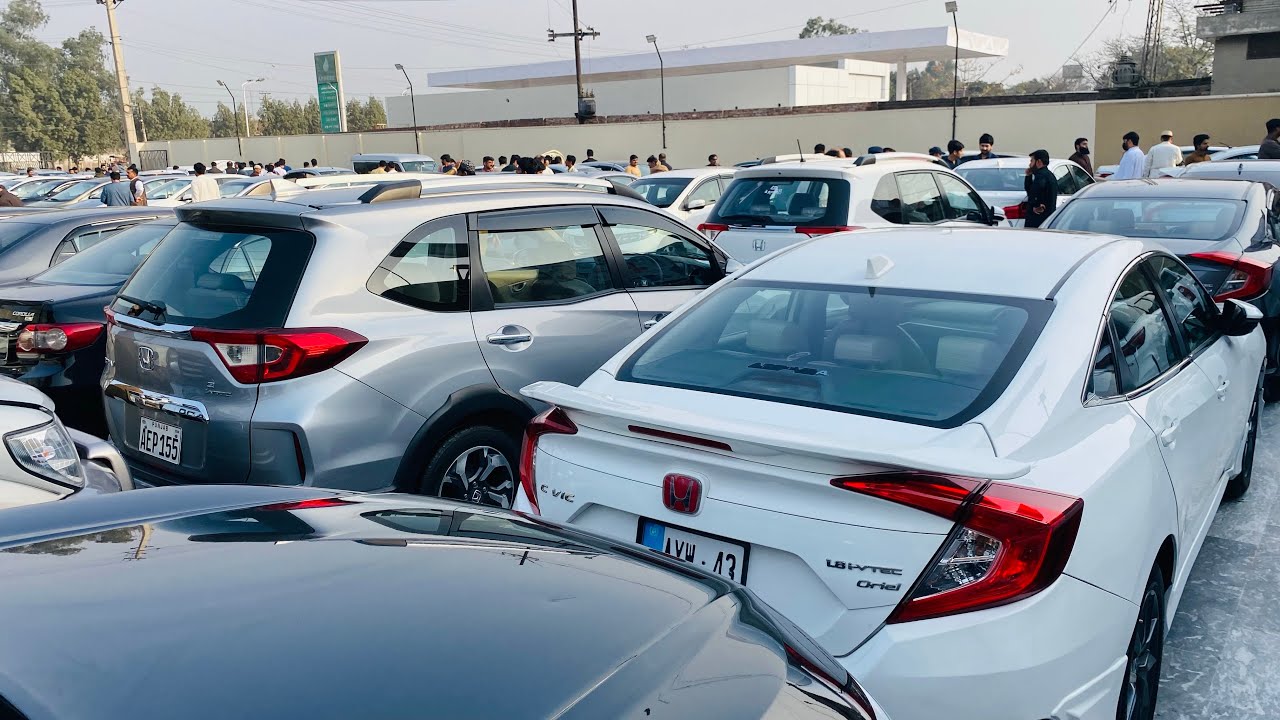 Low price Honda civic in different colour and Honda city for sale in car Jumah baza