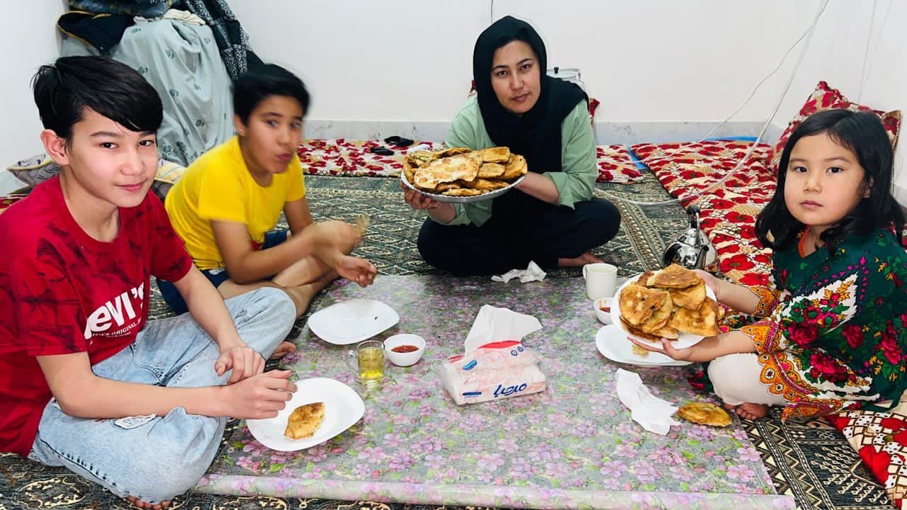یک سمبوسه کابلی بعد از ۳ سال 😘😘🥰🥰❤️❤️