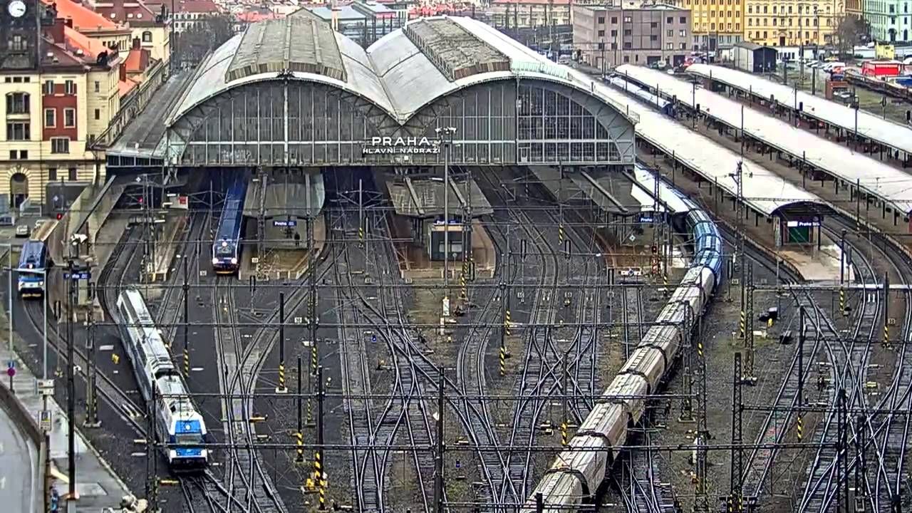 Praha hlavní nádraží - Nákladní vlaky 2016-02-20 rychlost 2x