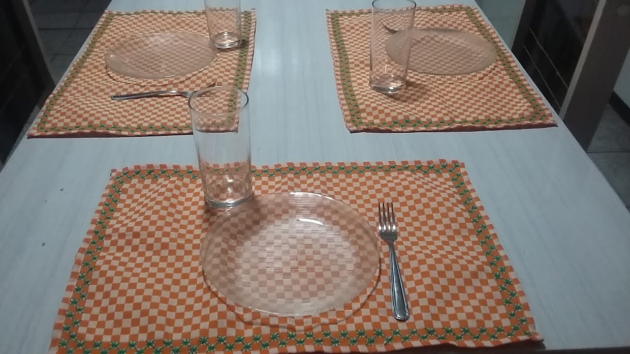 JOGO AMERICANO DE MESA - XADREZ E PONTO CRUZ DUPLO