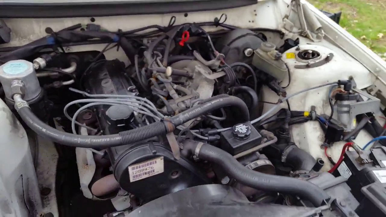 Volvo 240 fuel pressure regulator replacement