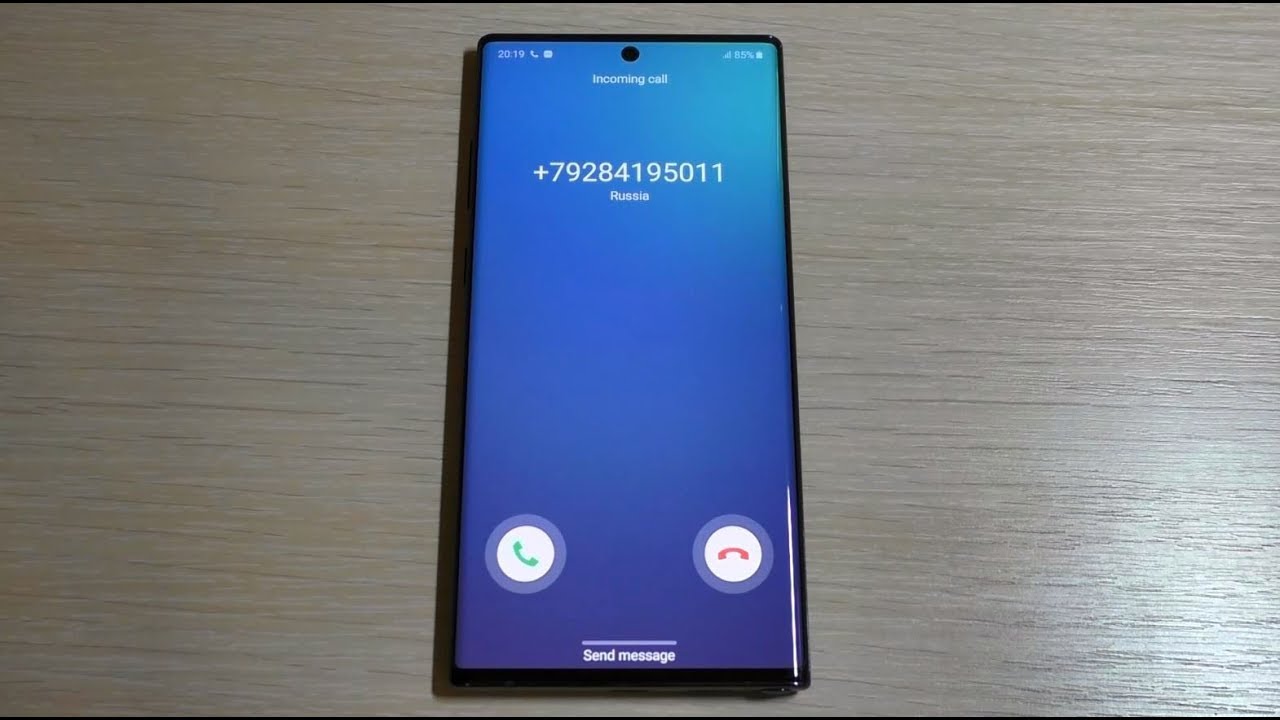 Samsung Galaxy Note 10 Plus incoming call