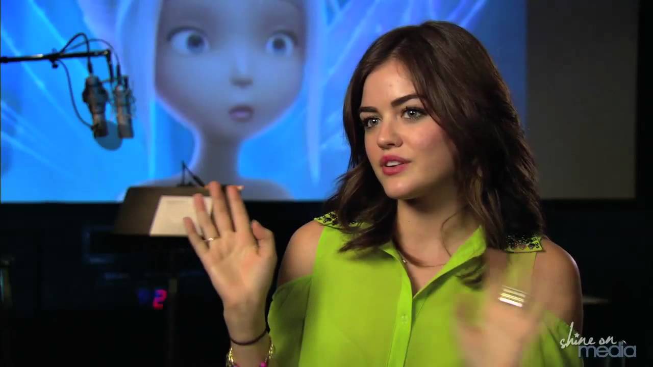Lucy Hale 