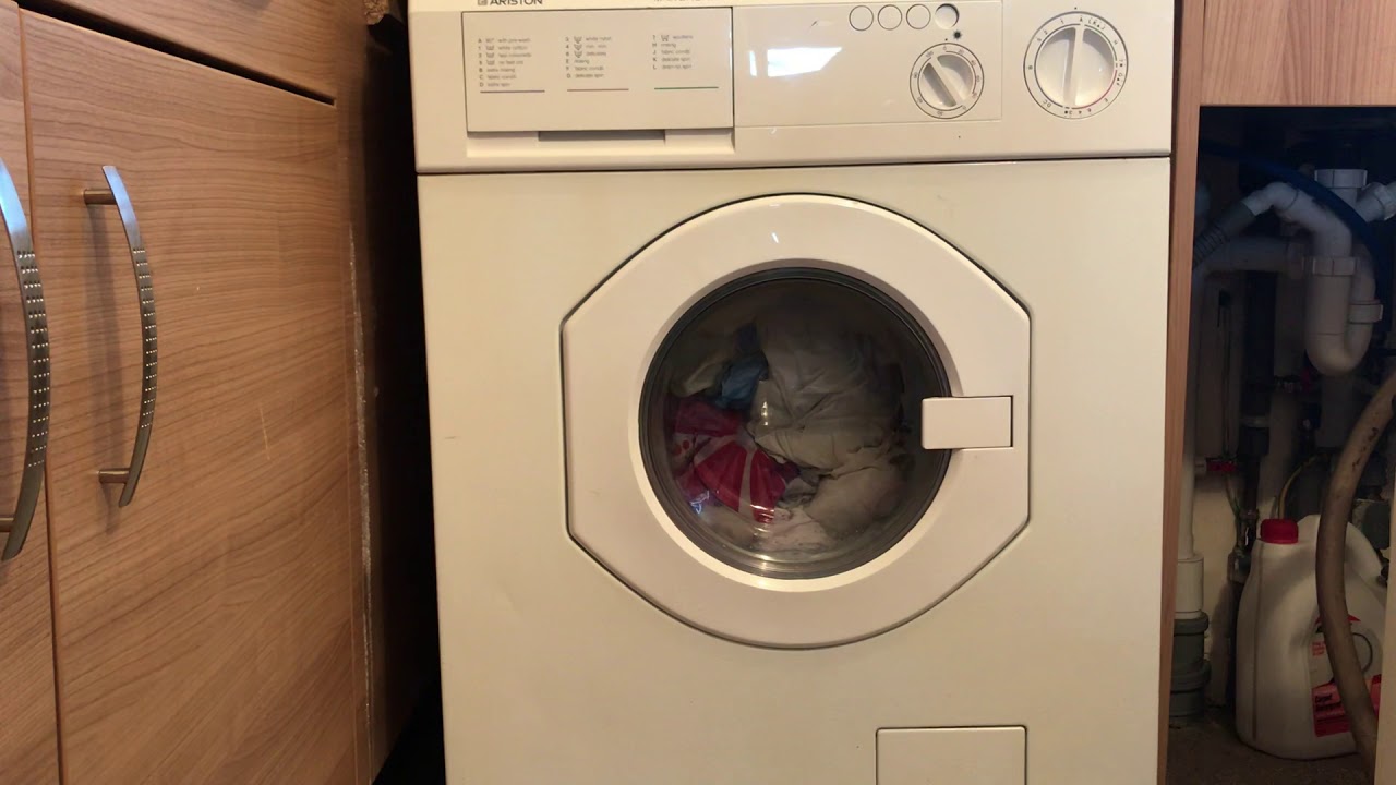 Ariston Margarita Washer Dryer AV1247C: Program A White Cotton 90 Prewash