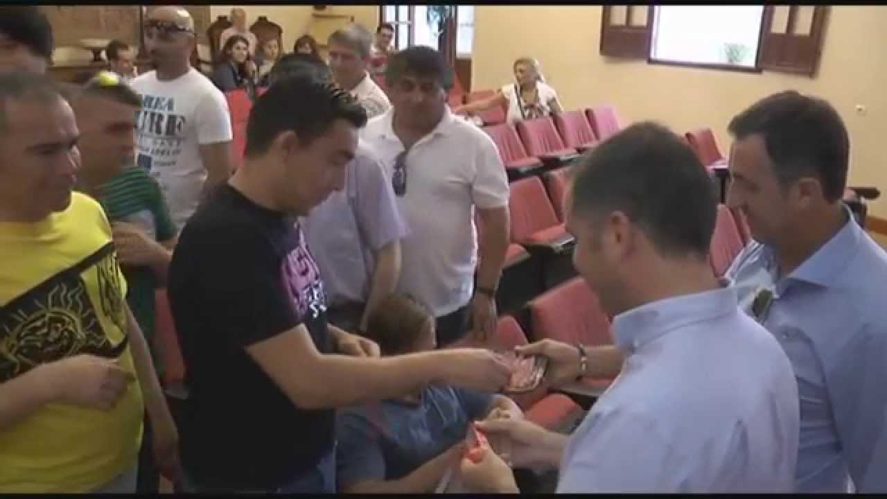INTERNOS DE LA PRISIÓN DE HUELVA VISITAN  MOGUER CON MOTIVO DEL AÑO PLATERO