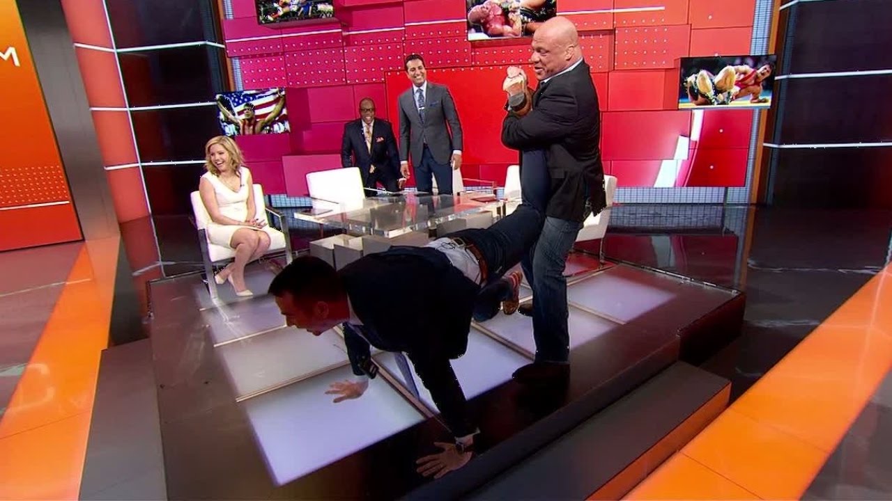 Kurt Angle Gives Randy Scott An Ankle Lock Tutorial | SportsCenter | ESPN