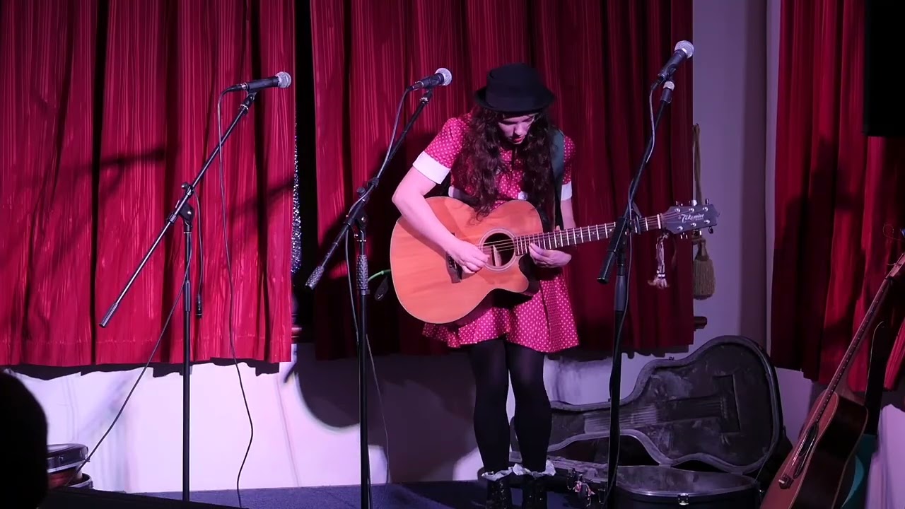 Darcy Fox at Ararat Live
