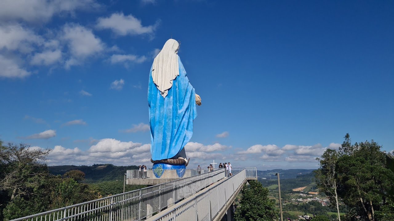 Laurentino SC..Estátua da Imagem da Nossa Senhora das Graças. é a  maior do mundo.
