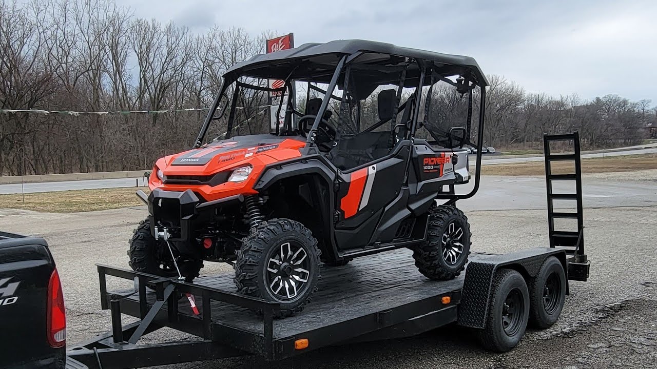 This Honda Pioneer 1000-5 Is My New Obsession