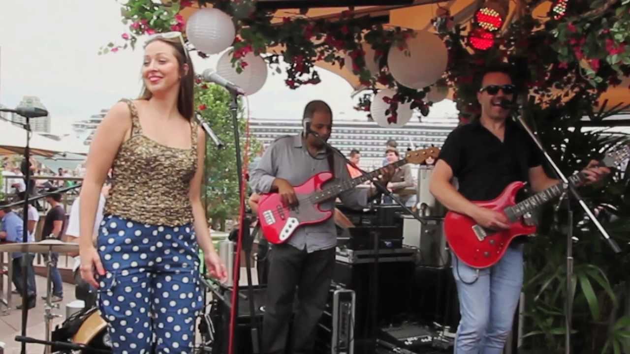 Paul Winn Band playing Steal My Kisses by Ben Harper