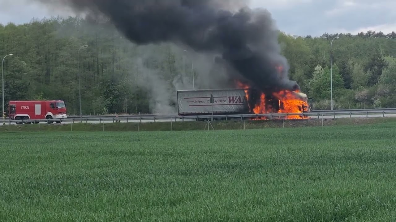Pożar ciężarówki na S3 pod Międzyrzeczem