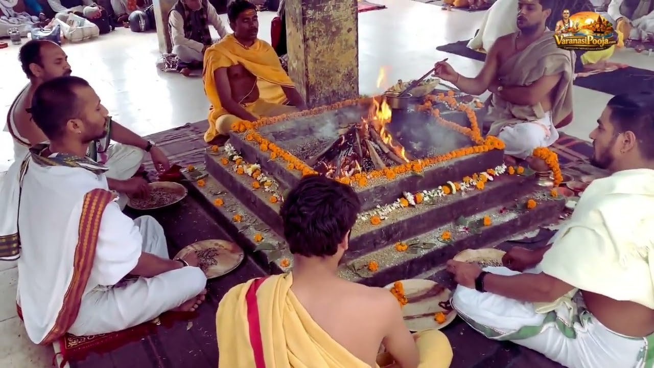 Divine Mahamrityunjaya Havan in Kashi | Sacred Fire Ceremony | varanasipooja.com