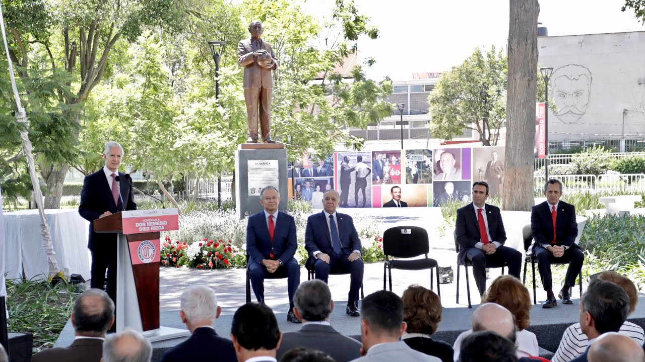 Homenaje a Don Nemesio Diez Riega, desde Toluca.
