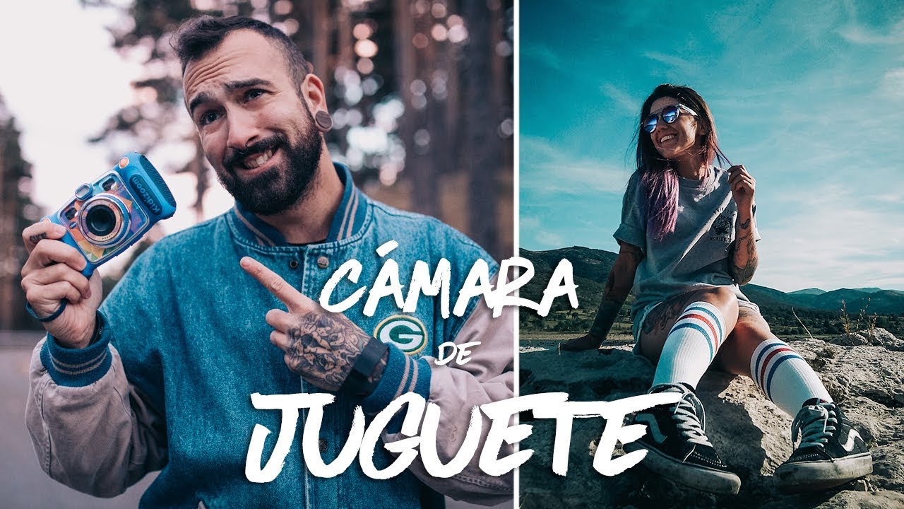 HACIENDO FOTOS CON UNA CÁMARA DE JUGUETE
