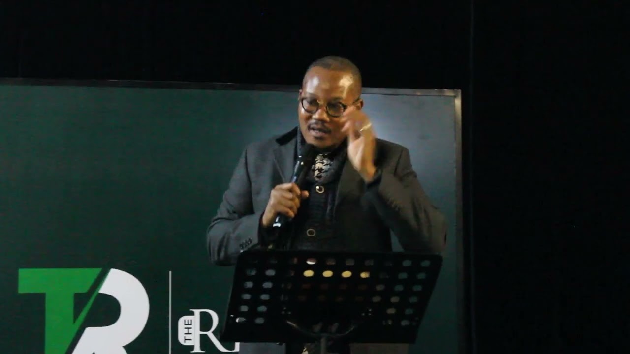 Apostle Mogotsi D Baloyi relaying a Prophetic word to his son Apostle Joseph Chenny GraceMan 🔥🙏