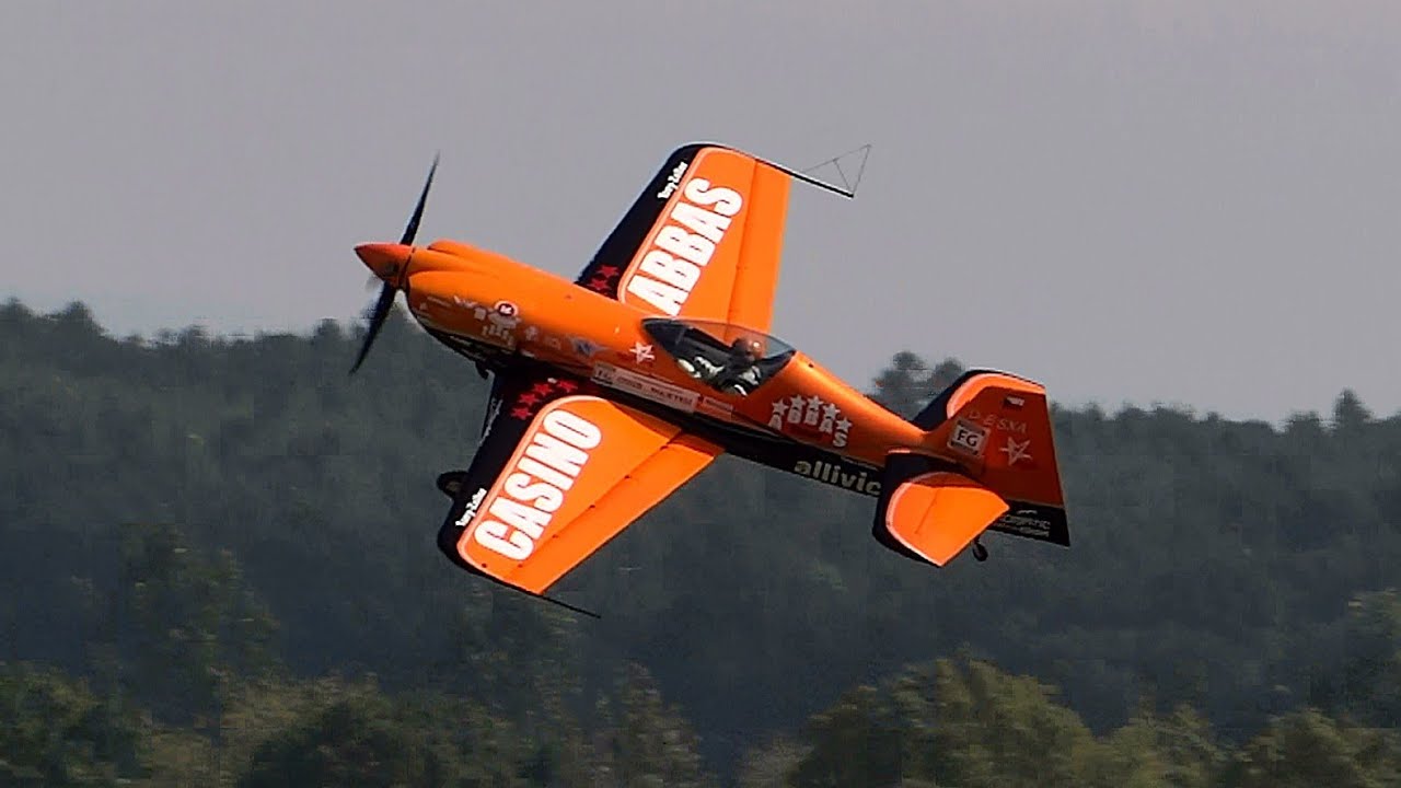 Marek Hyka - extreme display - air show CIAF 2012