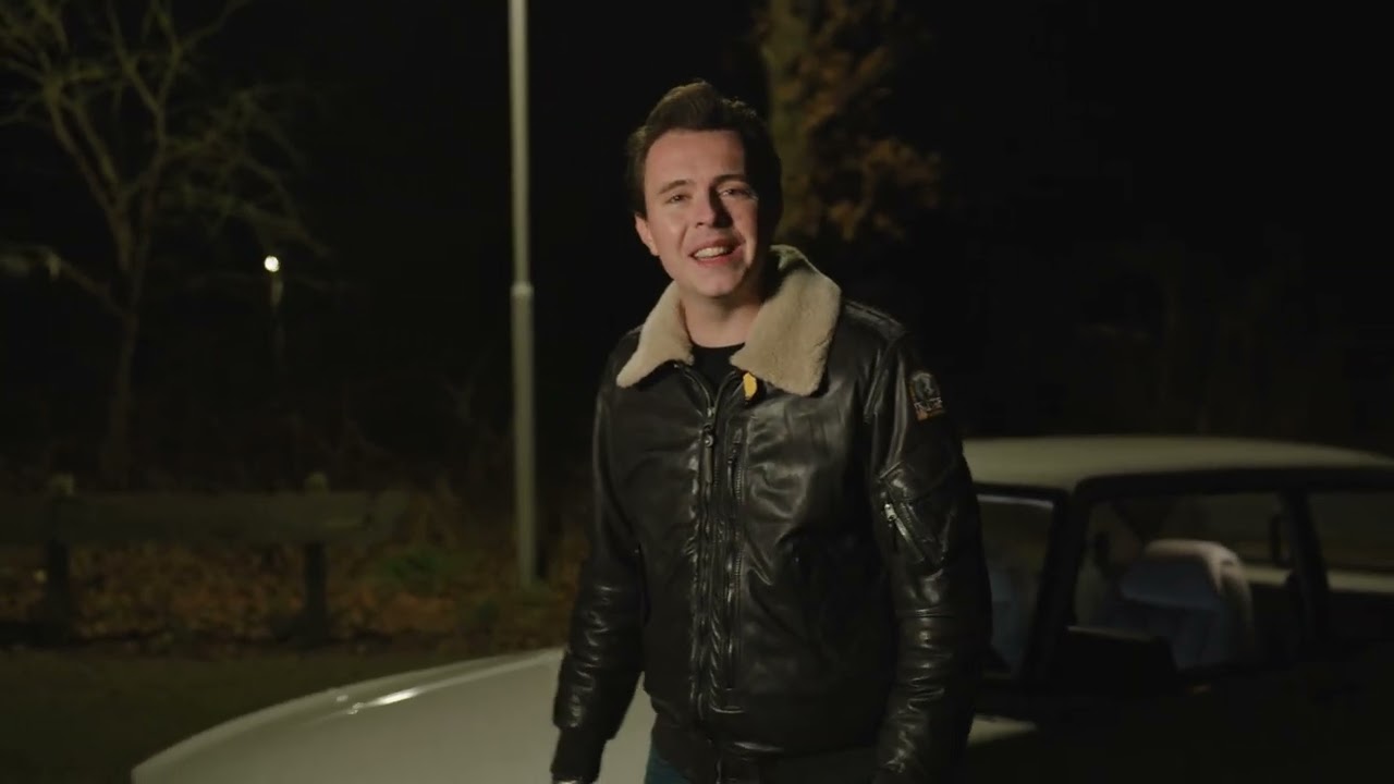 Gaatze Bosma - Eenzaam Op Een Zaterdagnacht (Officiële Videoclip)