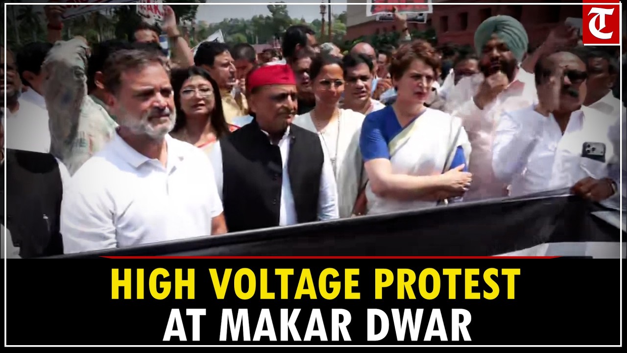 Rahul Gandhi, Priyanka, Kharge, Akhilesh Lead INDIA Bloc Protest at Parliament