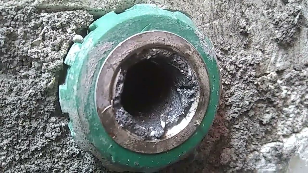 Cómo sacar un pedazo de llave quebrada