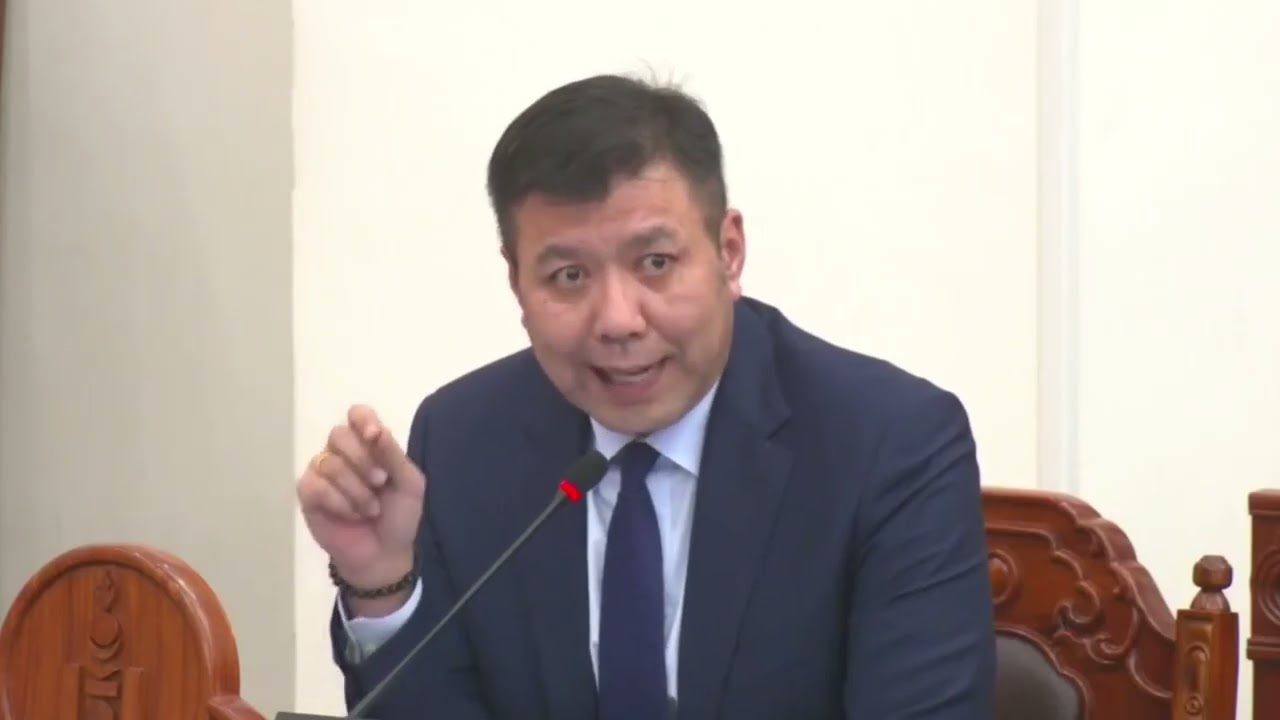 БОУАӨ-ИЙН САЙД Б.БАТБААТАР: Гүтгэгчдэд эрх нь олдоод гүтгүүлж байгаа хүмүүст эрх нь олдохгүй байна.
