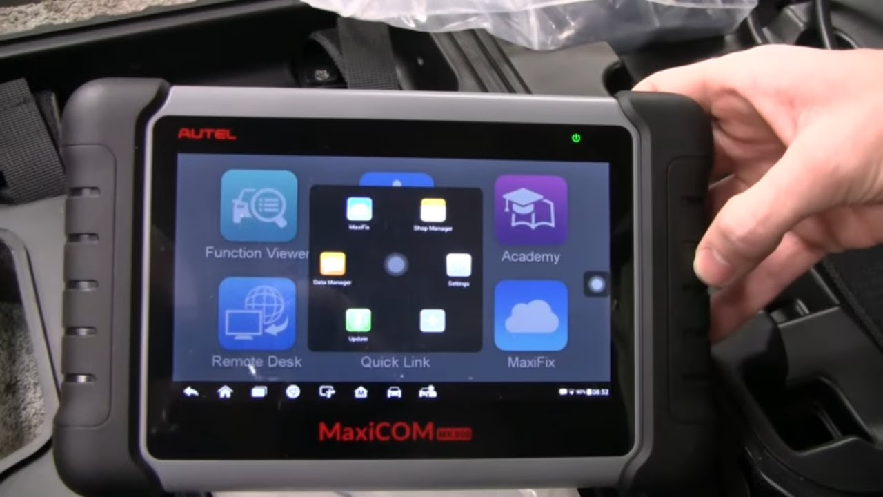 AUTEL MAXICOM MK808 OBD2 SCANNER REVIEW