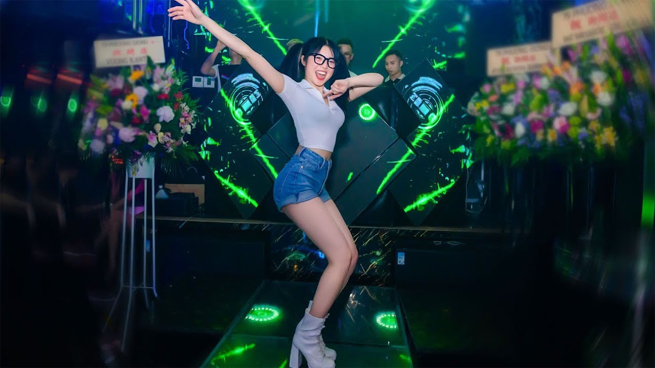 DJ&lsquo;KC 越来越不懂 ● 跳楼机 ● 我在纽约打电话给你 ● 八方来财  MANYAO MIX 2K25