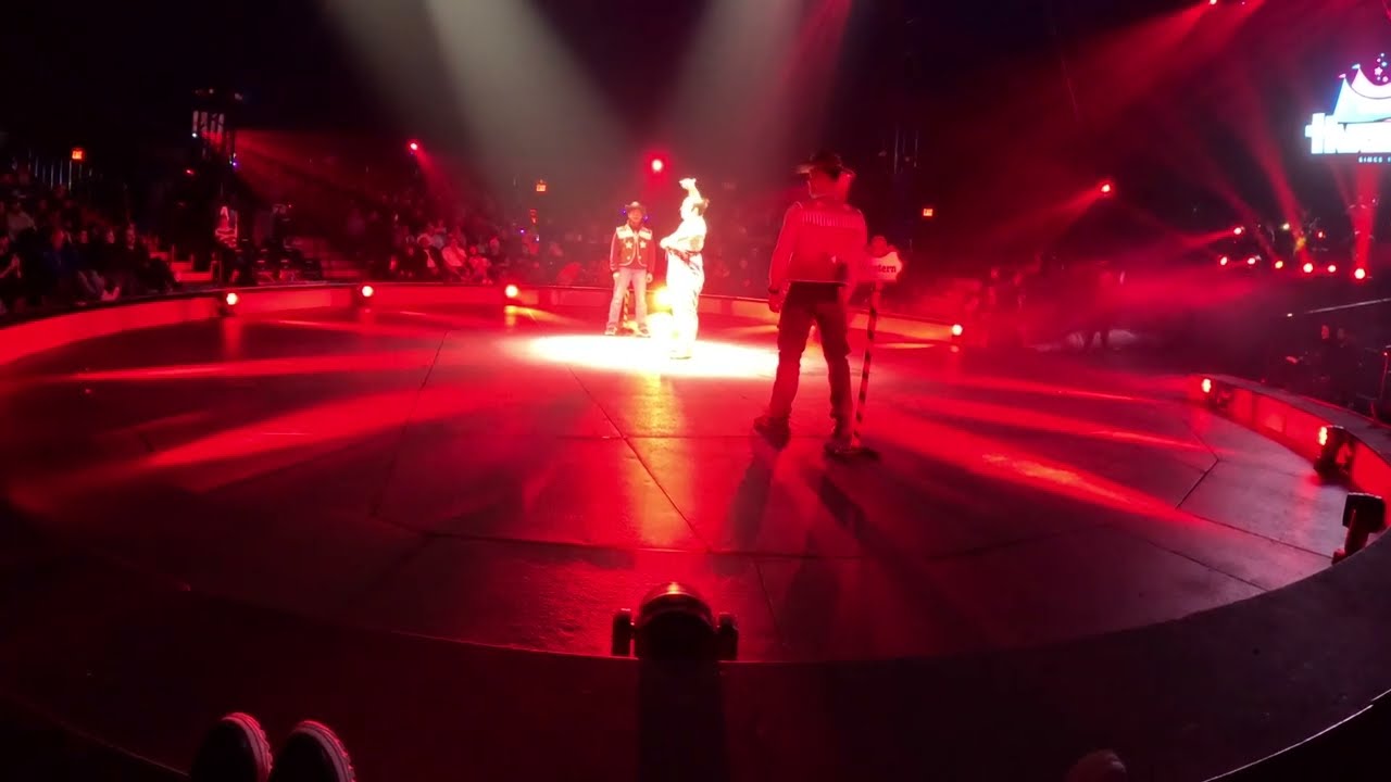 EL CIRCOS HERMANOS VAZQUEZ SHOW DEL PAYASO 11-22-2023 CITI FIELD QUEENS NY