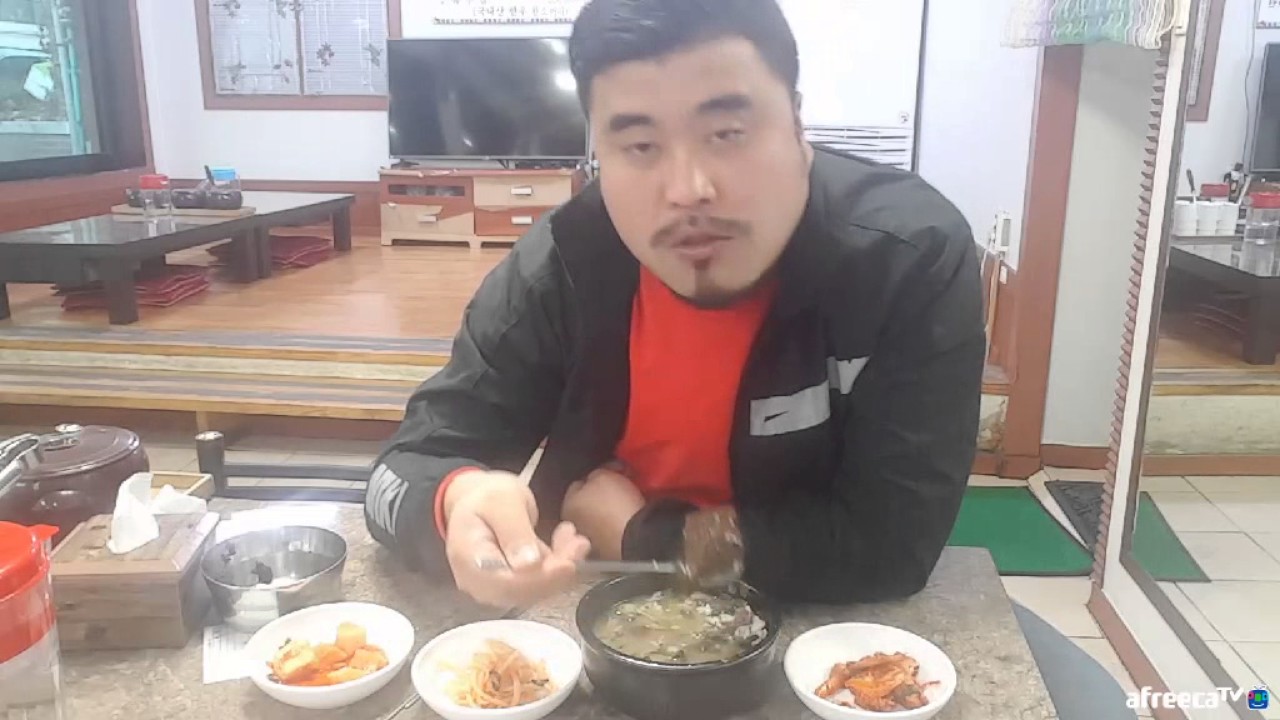 잡솨 수원 인계동 해장국맛집 유치회관 해장국 먹방~