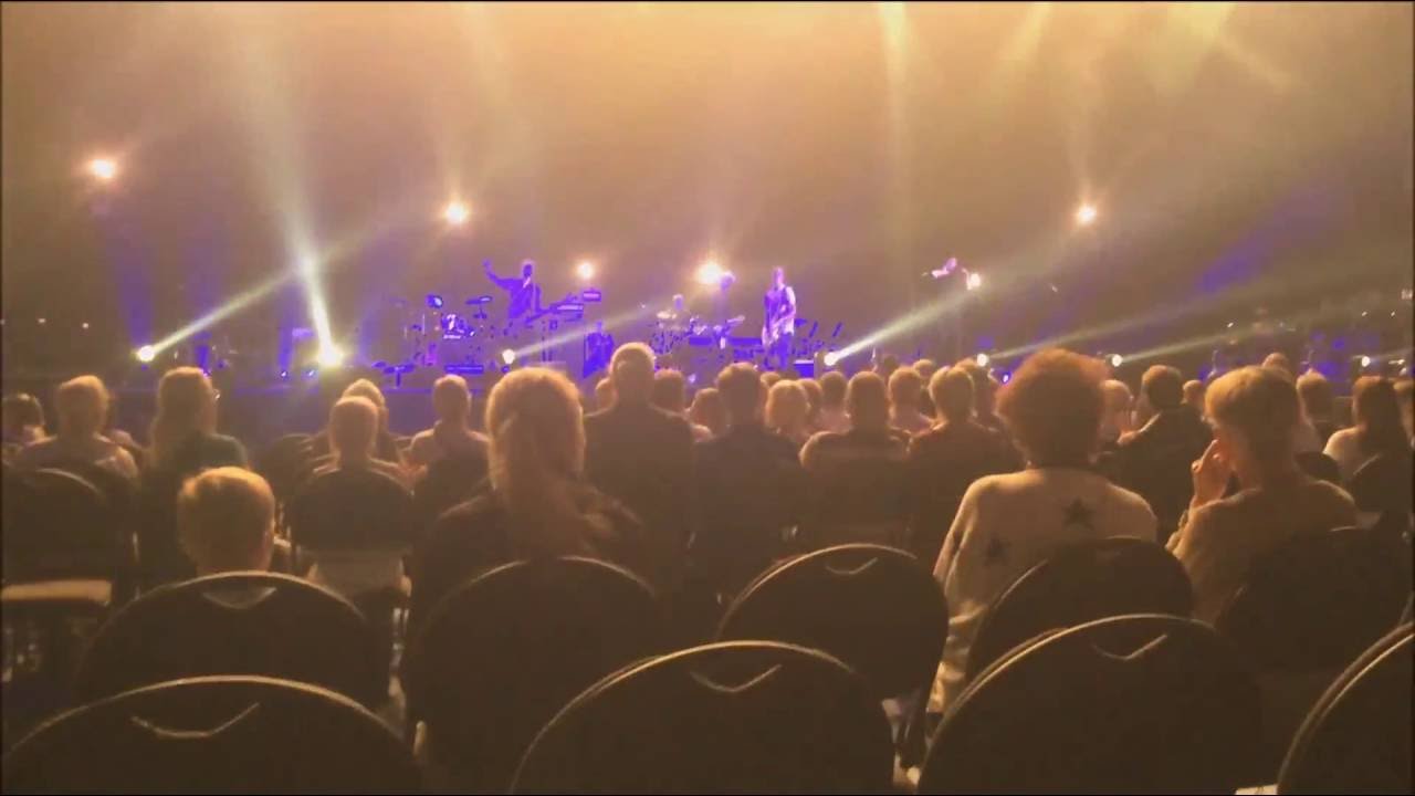 IGNORE THE ELEPHANT- Live Partille Arena 16 Sep 2016