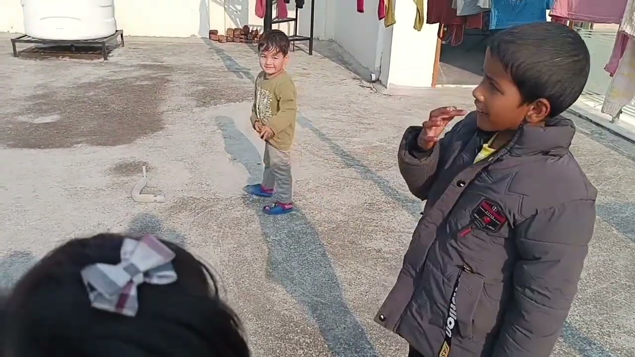 कुसुम दीदी को मिलने सैनिक कॉलोनी 😀😀😀