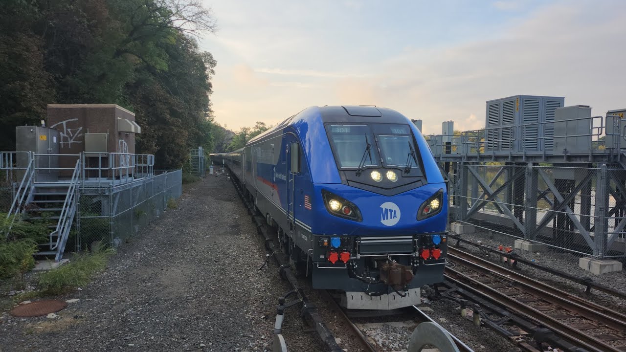 SC42DM Metro North Action at Spuyten Duyvil