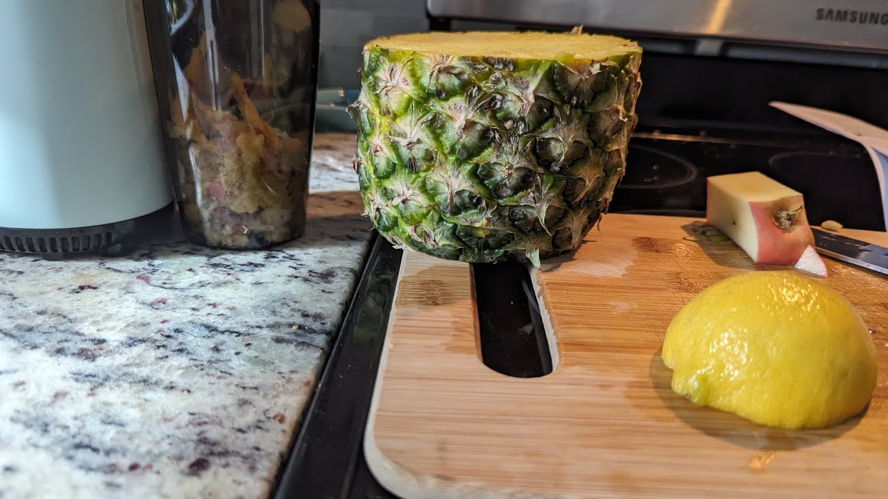 🍍🍋🍎Juicing with my new Juicer from Aldi's! 😍