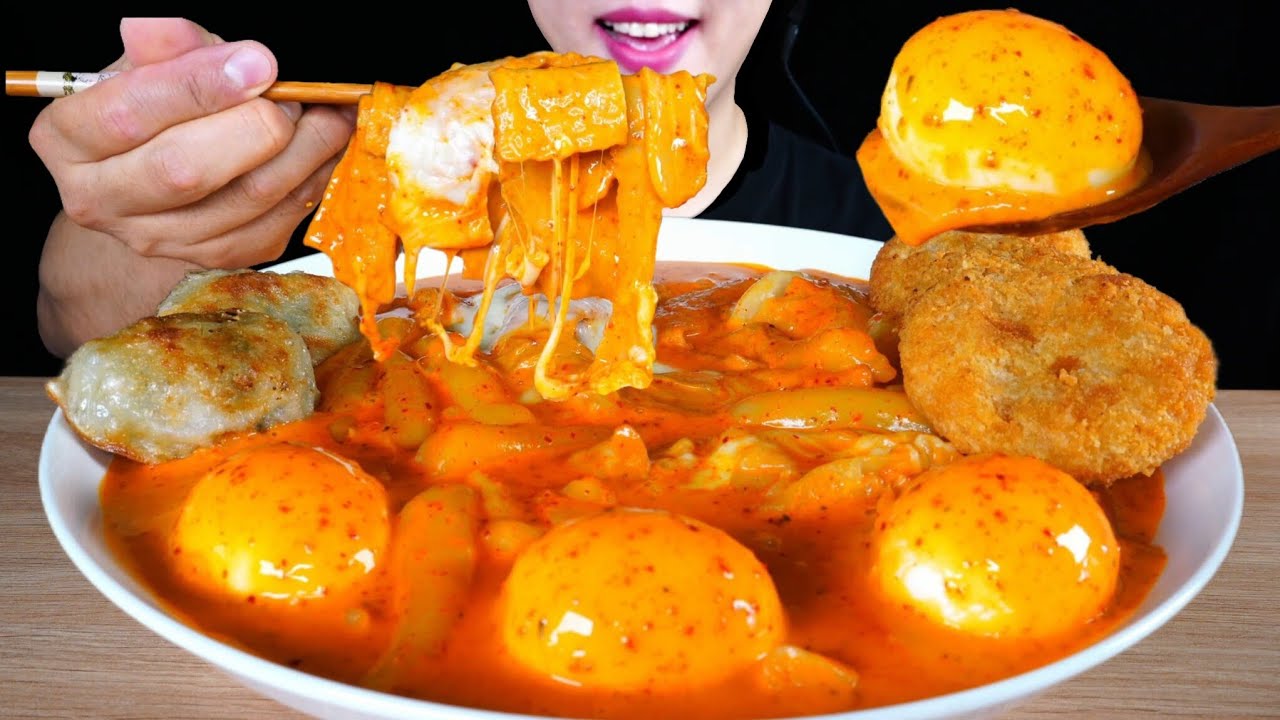 ASMR 반숙계란 로제 떡볶이 먹방! ! 로제엽떡 게살크림고로케 | Rose Tteokbokki with Soft Boiled Eggs | Eating Sounds Mukbang