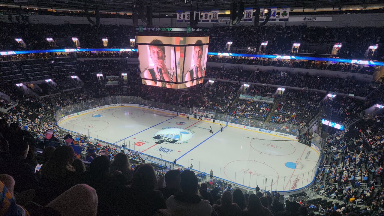 Canes Vs Blues: Play Gloria