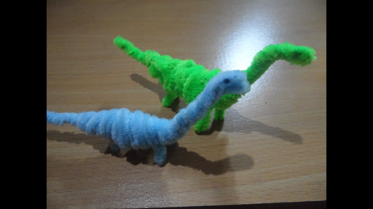 Pipe Cleaner Crafts - Dinosaur Brachiosaurus