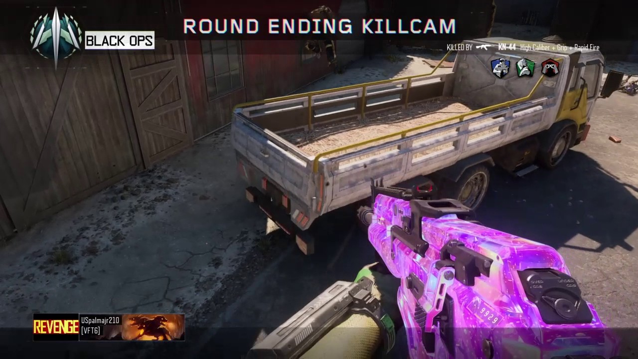 Combat knife gameplay