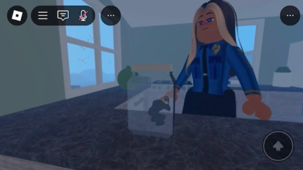 Giantess Cop Growth | Roblox