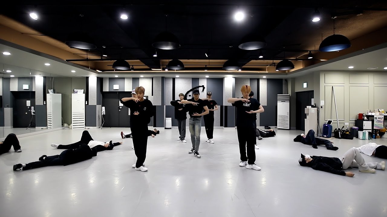 GHOST9 (고스트나인) Listen-Up 'MONSTER' Dance Practice