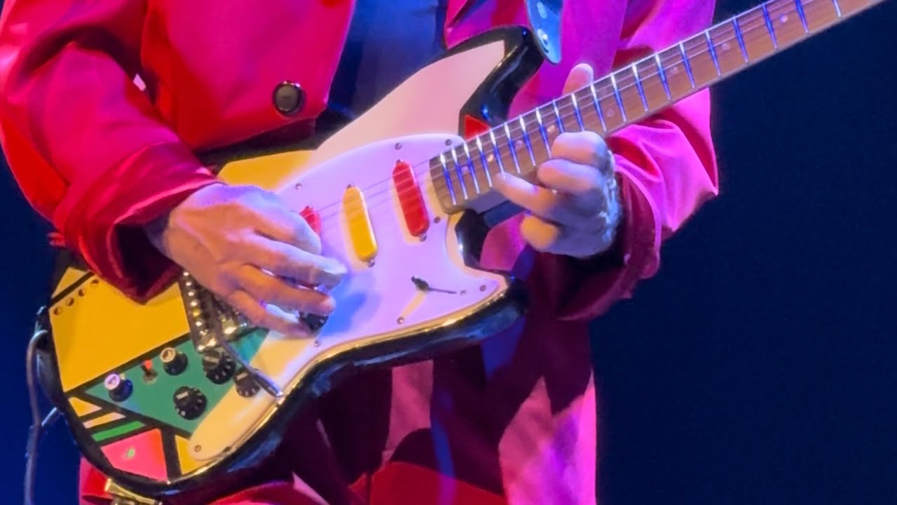 Vai & Belew “The Sheltering Sky” guitar close-up