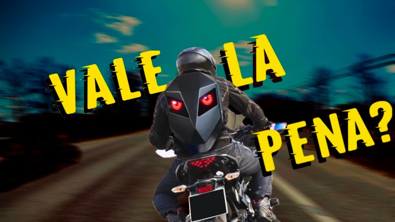 👀 Así es la MOCHILA con OJOS LED para MOTO 👽 El BAGPACK Ultimo!