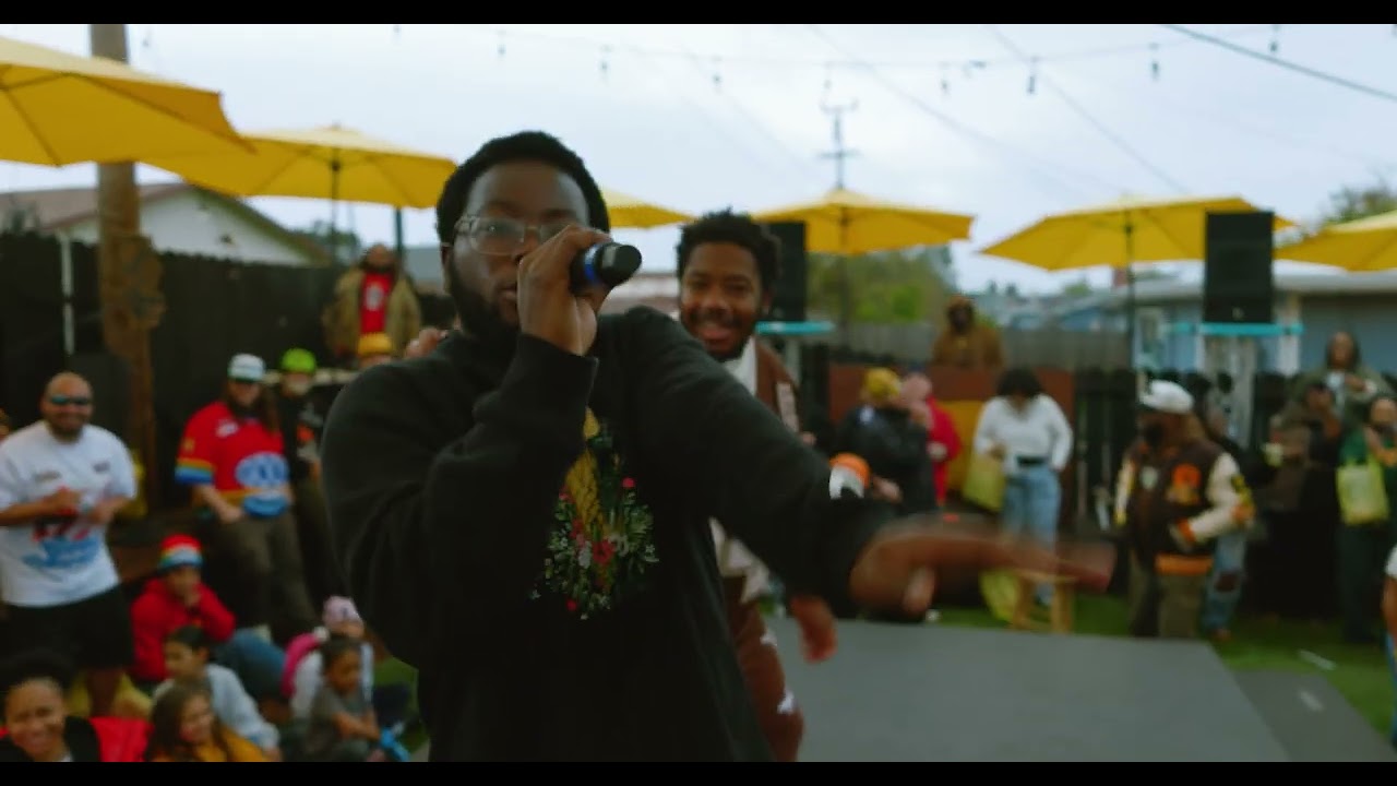 LaRussell | Backyard Pop-Up Show #4 | 11.23.25