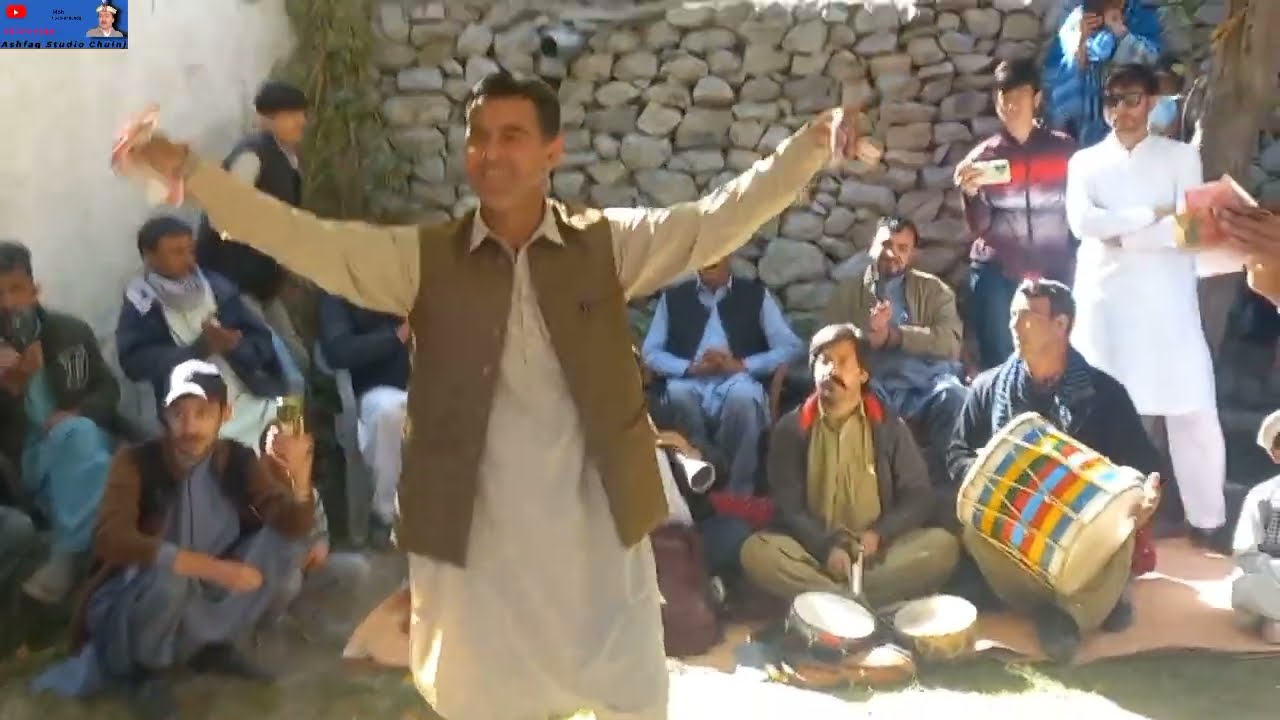 Chuinj program.. Ashfaq ostaz shuja ostaz and Amir hussion ostaz. Chitrali music 