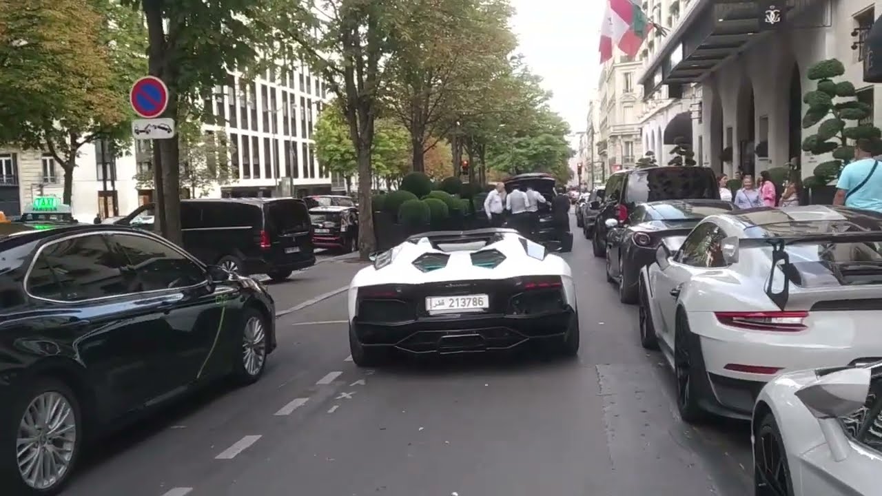 Loudest Aventador Ever : Cold Start of a Lamborghini Aventador DMC !