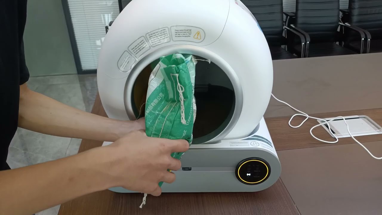 PETWE | Đập hộp máy dọn phân mèo tự động Tipro có kết nối Wifi |