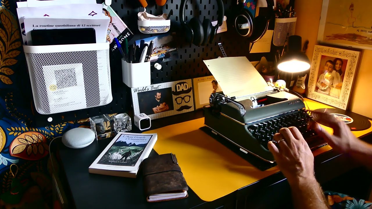 Typewriter Olympia SM3 Deluxe, 1957. ASMR