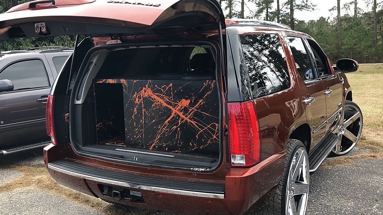 CRAZIEST FLEX I HAVE EVER SEEN IN AN ESCALADE!